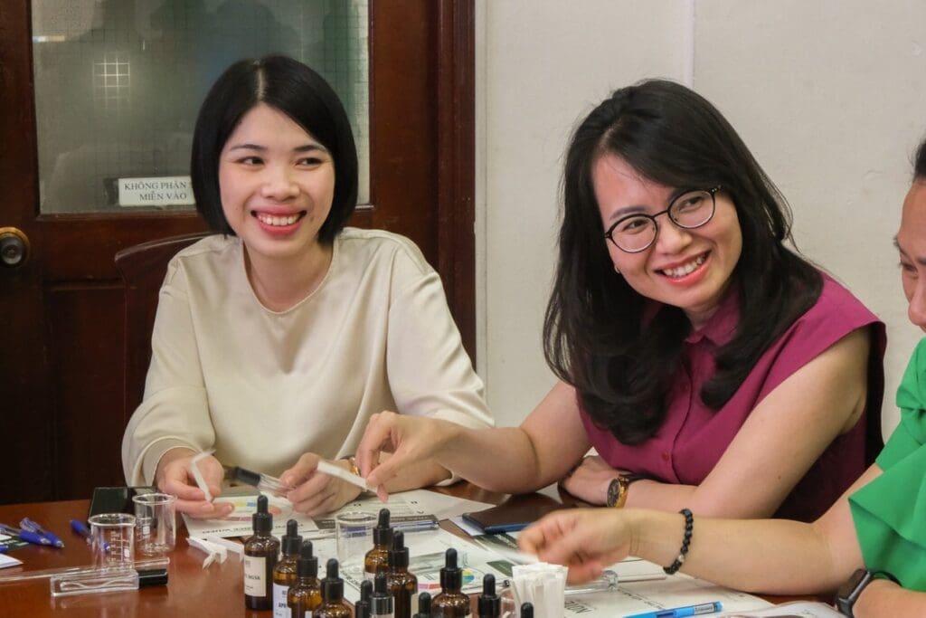- R Workshop & Art Space Một số khoảnh khắc đẹp tại Workshop doanh nghiệp
