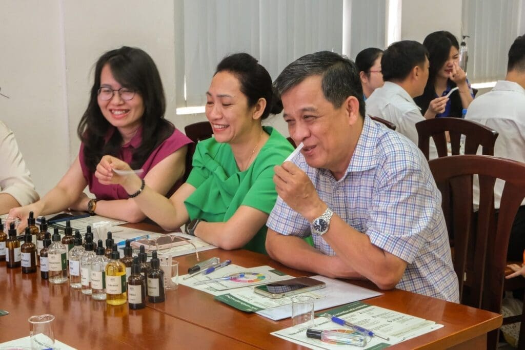 - R Workshop & Art Space Một số khoảnh khắc đẹp tại Workshop doanh nghiệp